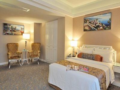 Metropole Hotel